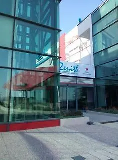 Top Countryline Zenith Conference And ホテル 4*