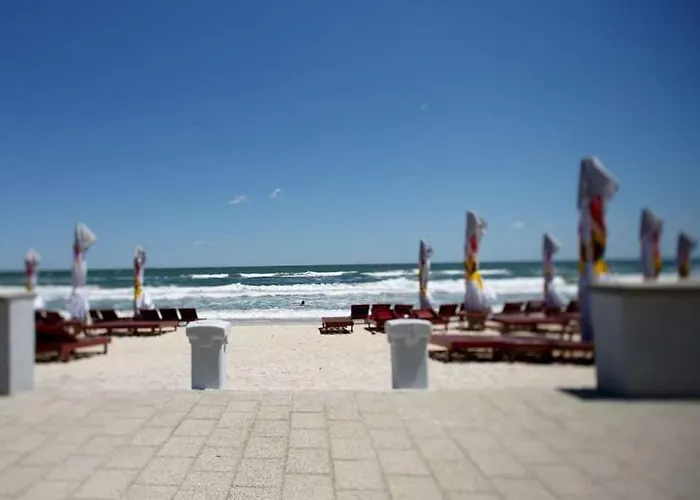 ホテル Top Countryline Zenith Conference And 4*